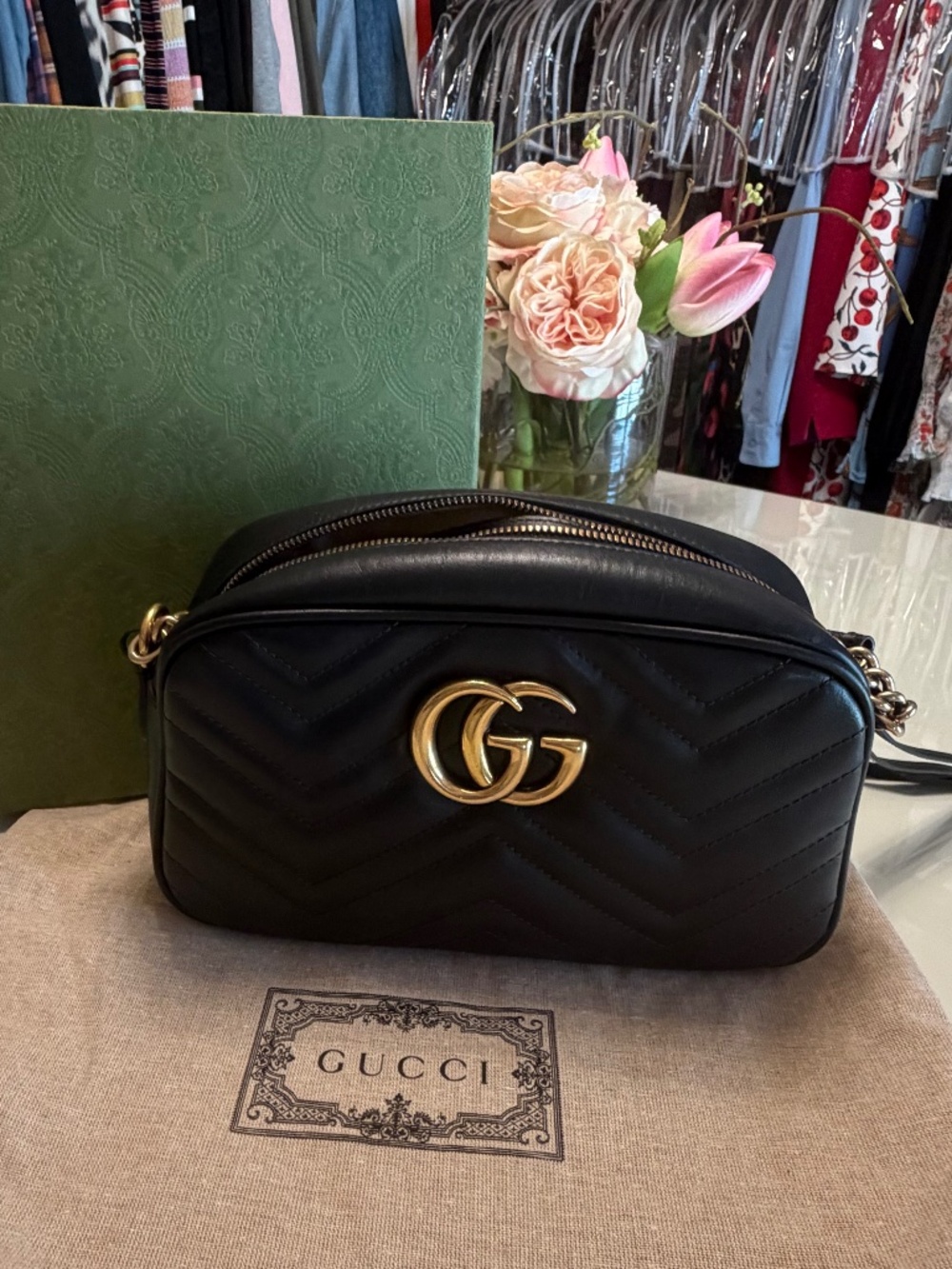Gucci GG Marmont Matelassé Leather Small Shoulder / Camera Bag Black